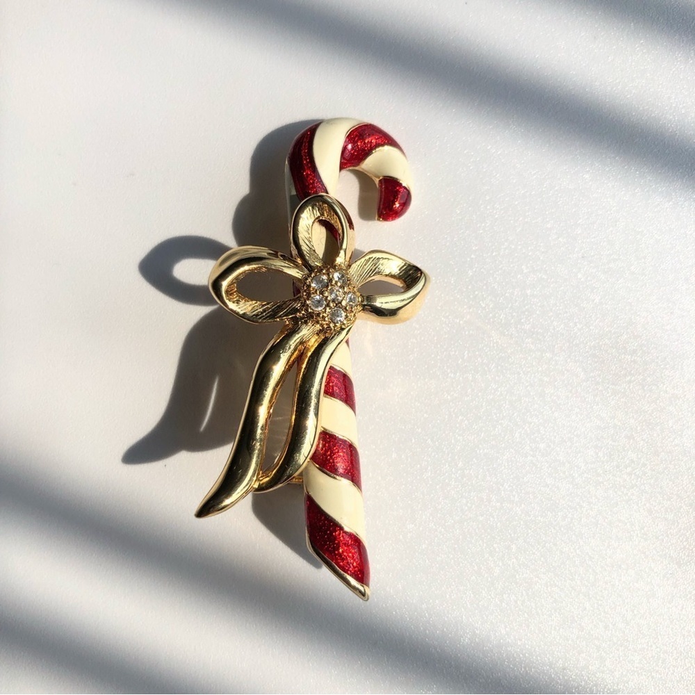 Vintage New View Red & White Crystal Enamel Candy Cane Brooch Pin